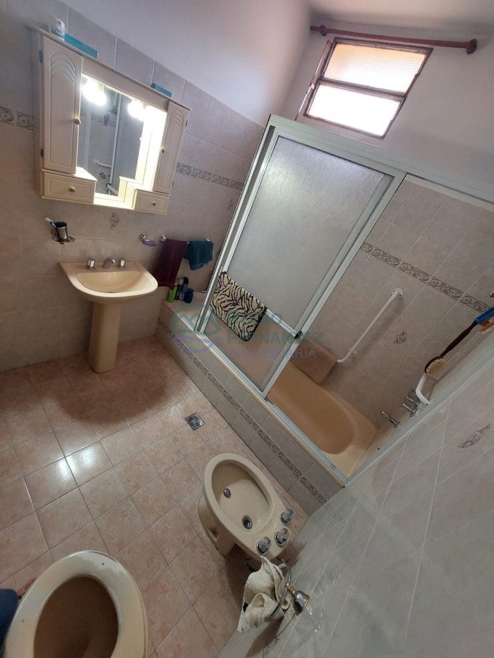 CASA EN VENTA CENTRO DE SANTA ROSA DE CALAMUCHITA- IDEAL PROYECTO COMERCIAL