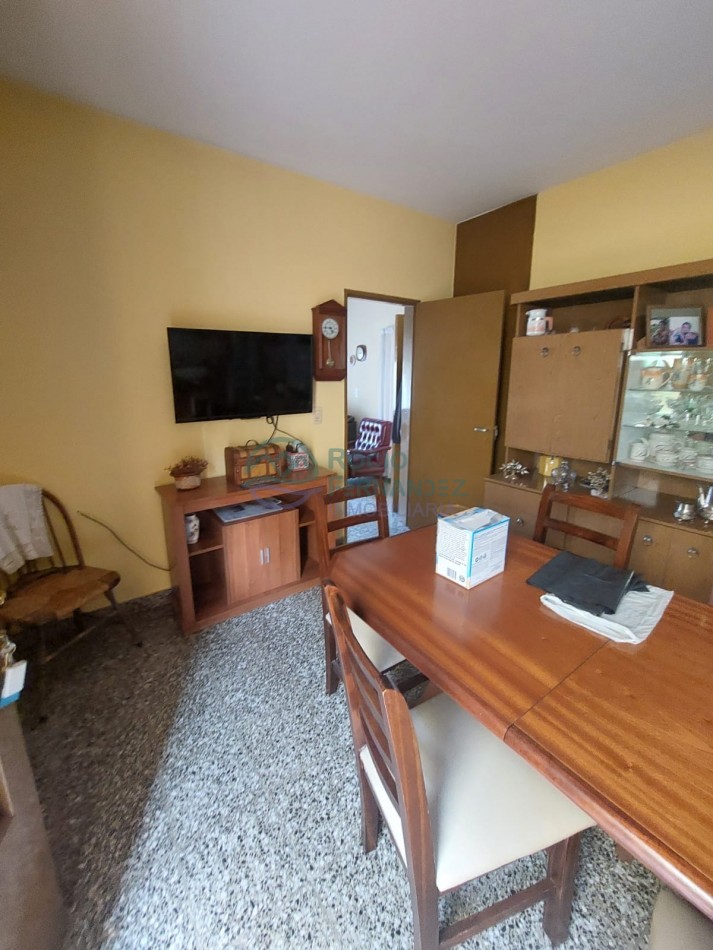 CASA EN VENTA CENTRO DE SANTA ROSA DE CALAMUCHITA- IDEAL PROYECTO COMERCIAL