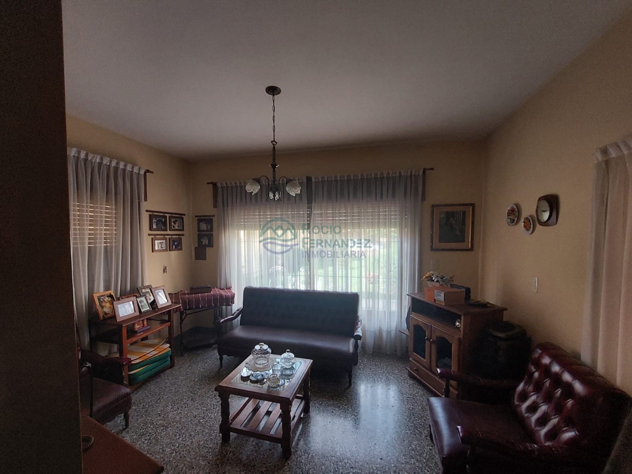 CASA EN VENTA CENTRO DE SANTA ROSA DE CALAMUCHITA- IDEAL PROYECTO COMERCIAL