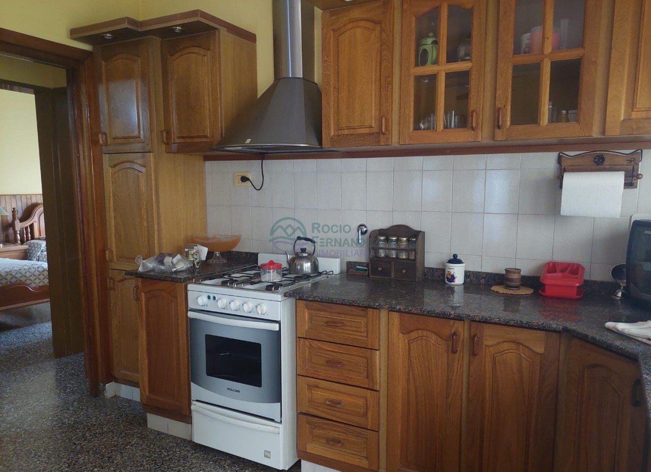 CASA EN VENTA CENTRO DE SANTA ROSA DE CALAMUCHITA- IDEAL PROYECTO COMERCIAL