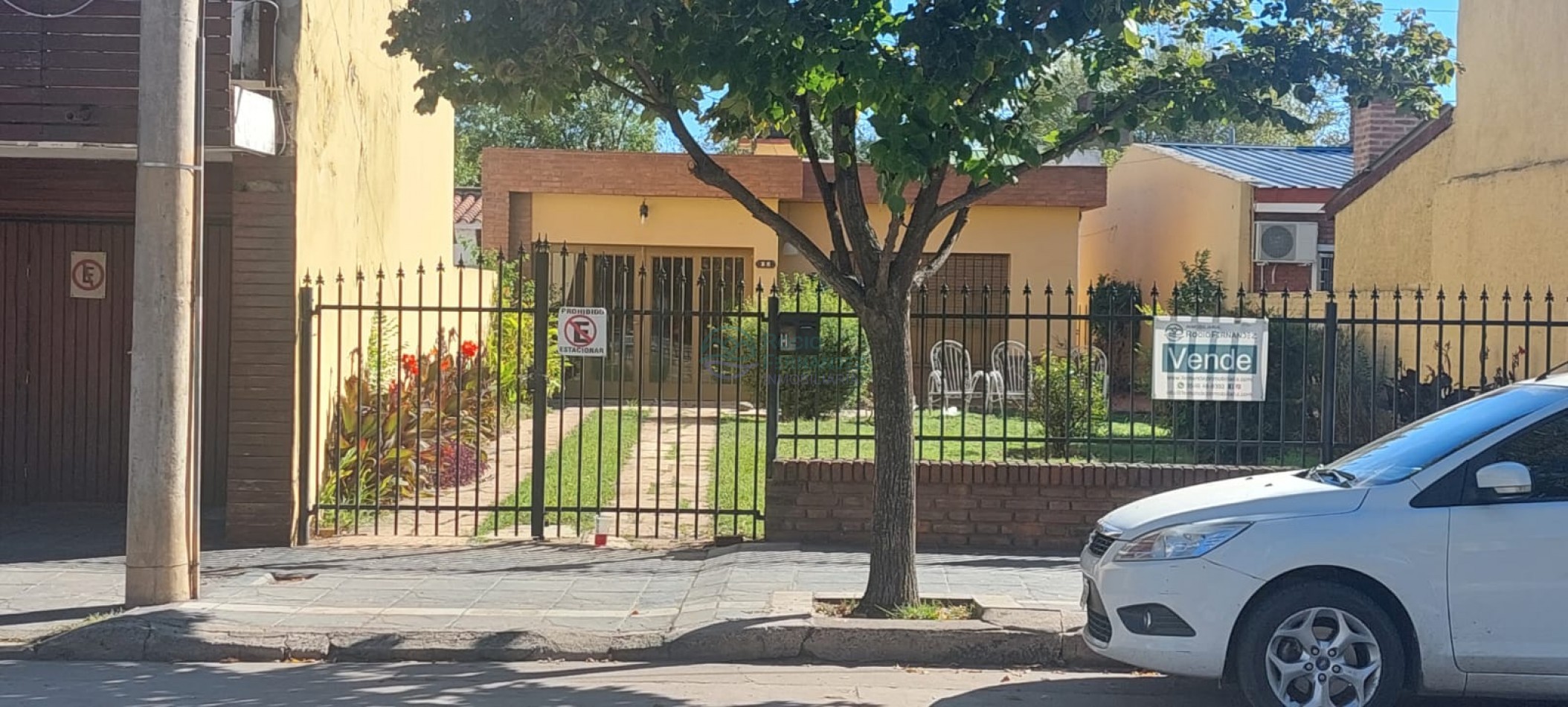 CASA EN VENTA CENTRO DE SANTA ROSA DE CALAMUCHITA- IDEAL PROYECTO COMERCIAL